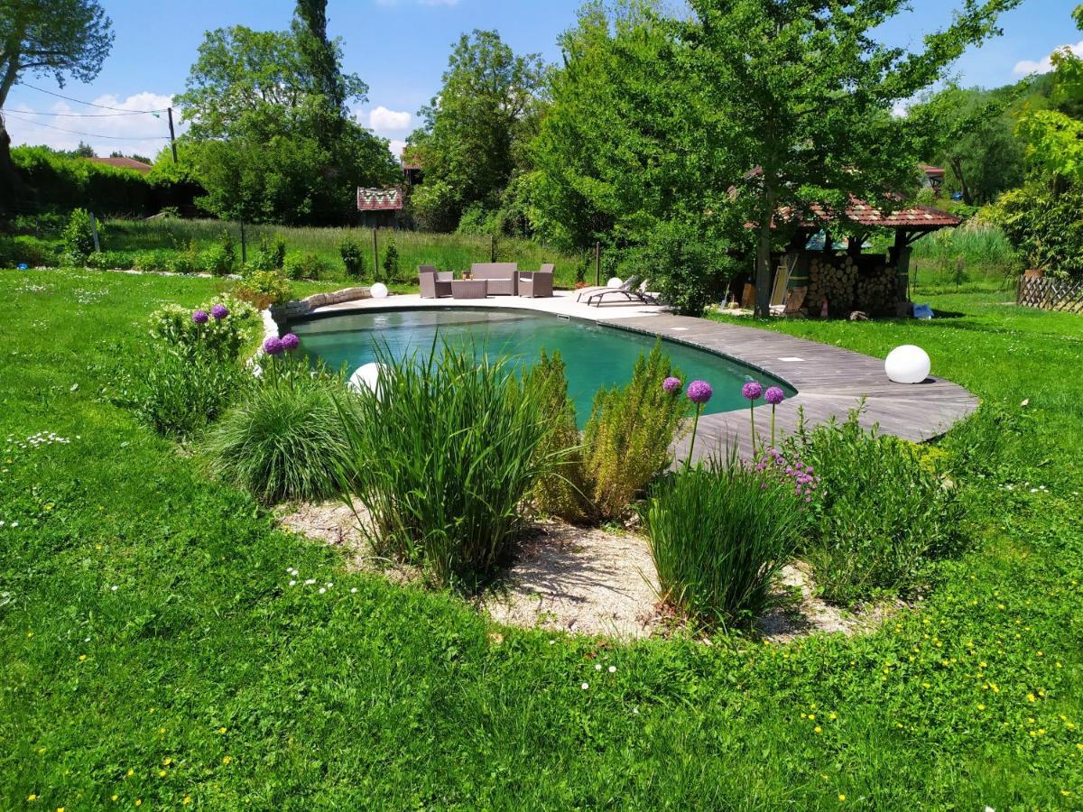 La Fee Des Eaux Bed & Breakfast Vernaison Eksteriør bilde