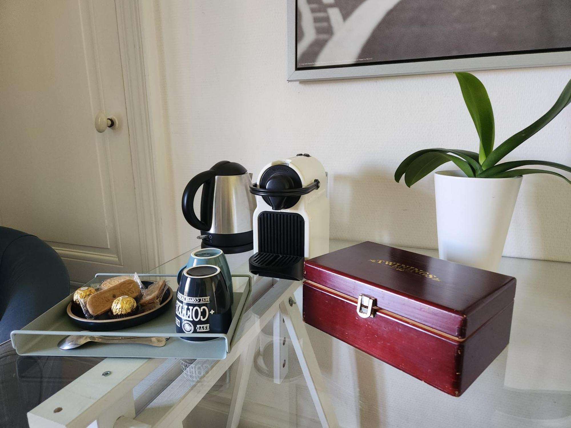 La Fee Des Eaux Bed & Breakfast Vernaison Eksteriør bilde